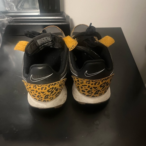 Nike Women's Black and Yellow Leopard Athletic Shoes - Picture 4 of 8